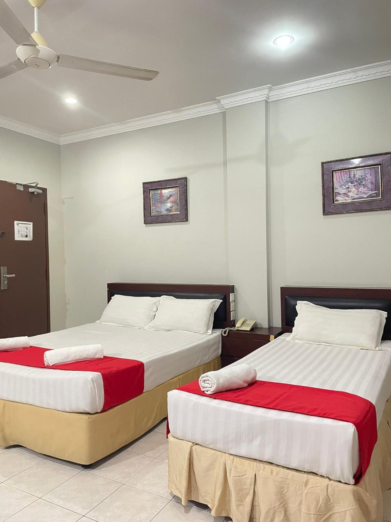 Bayu View Hotel Кланг Экстерьер фото