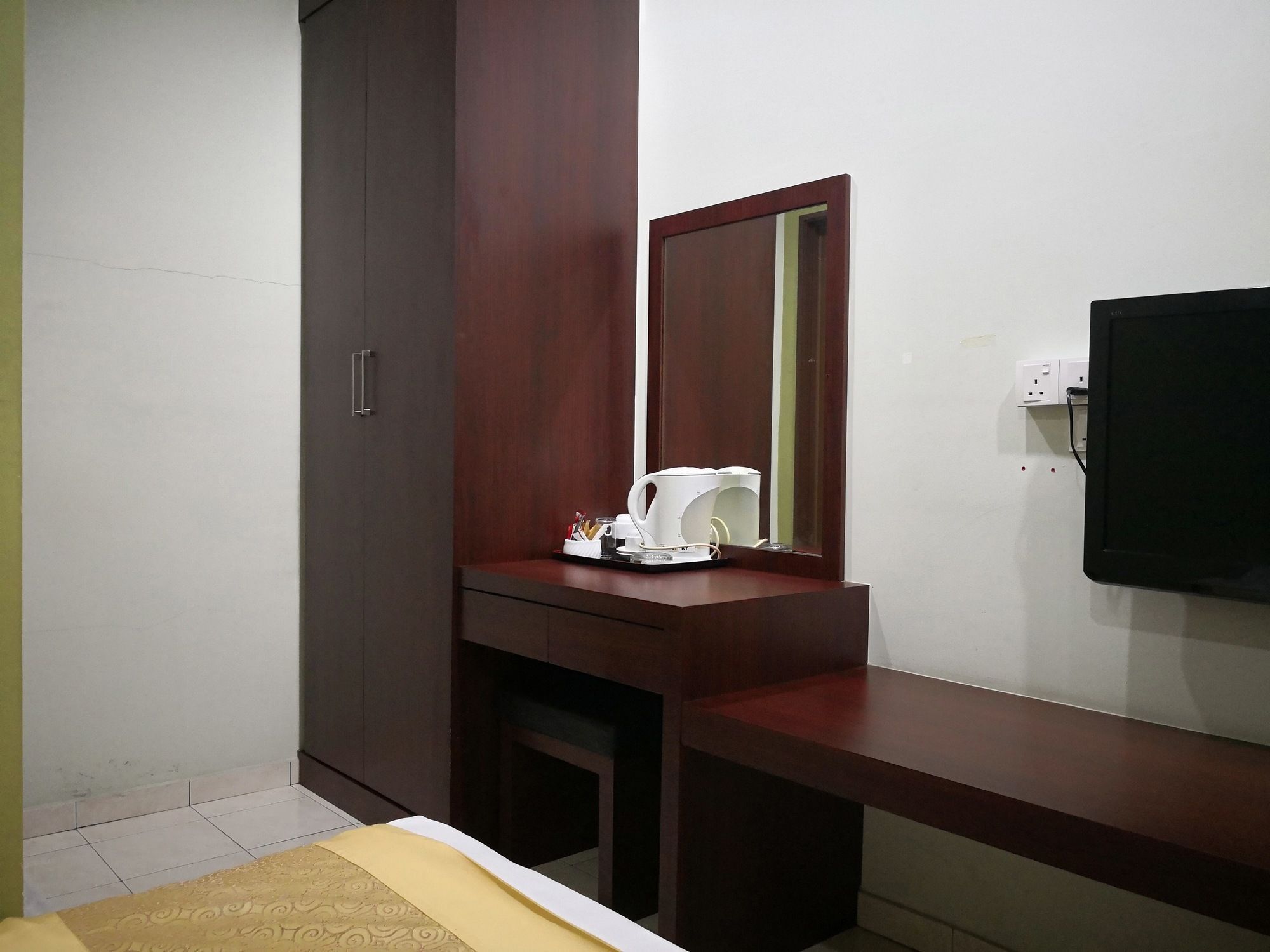 Bayu View Hotel Кланг Экстерьер фото